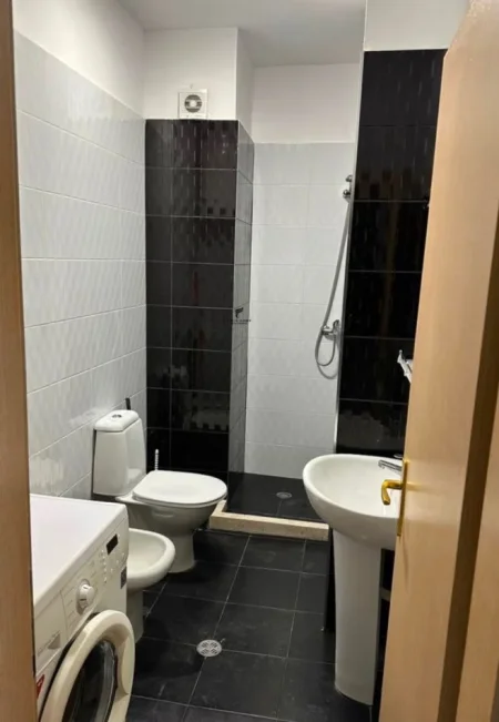 Tirane, jepet me qera apartament 1+1 Kati 4, 74 m² 410 € (ASTIR)