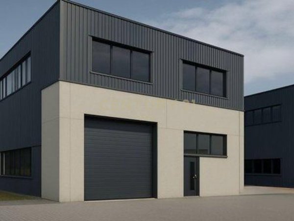 Tirane, shitet magazine Kati 2, 436 m² 525.000 € (Rruga Siri Kodra ALFA131763)