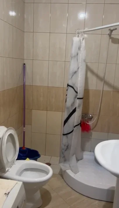 Tirane, jepet me qera apartament 1+1 Kati 1, 60 m² 450 € (RRUGA E DIBRES)