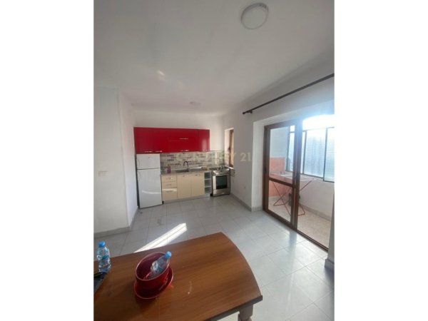 Tirane, shitet apartament 1+1 Kati 3, 60 m² 137.000 € (Shkolla e Kuqe everest131703)