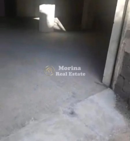 Tirane, jepet me qera ambjent biznesi Kati 0, 130 m² 700 € (21 Dhjetori)