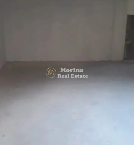 Tirane, jepet me qera ambjent biznesi Kati 0, 130 m² 700 € (21 Dhjetori)
