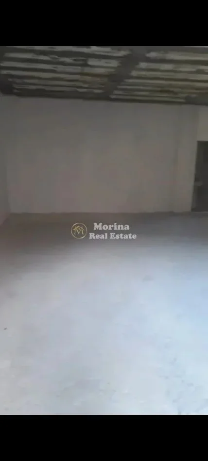 Tirane, jepet me qera ambjent biznesi Kati 0, 130 m² 700 € (21 Dhjetori)