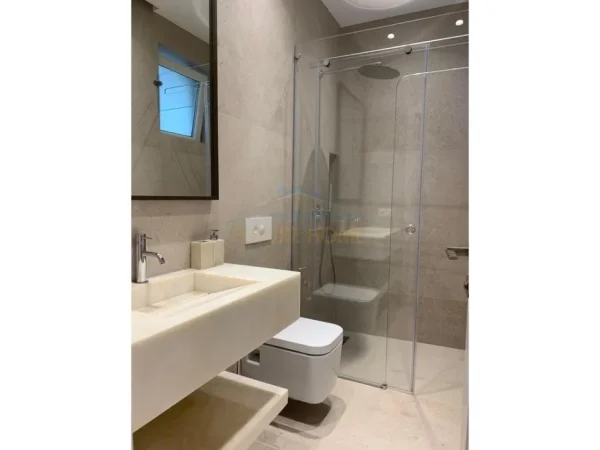 Tirane, jepet me qera apartament 2+1 Kati 2, 103 m² 1.200 € (Liqeni i Thate)