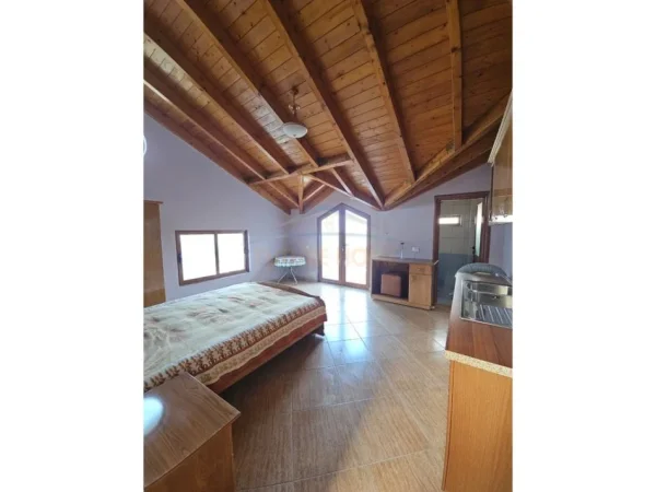 Mali Robit, shitet Vile ne plazh , 460 m² 650.000 € (Mali i Robit)