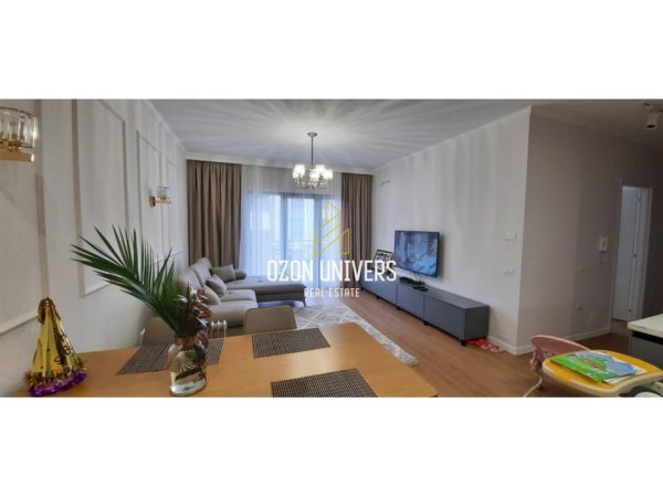 Tirane, shitet apartament 2+1+Ballkon Kati 6, 107 m² 213.000 € (Green City Residence)