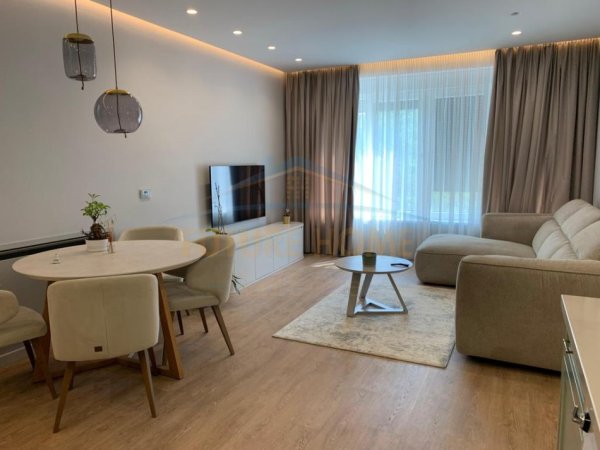 Tirane, jepet me qera apartament 2+1 , 103 m² 1.200 € 