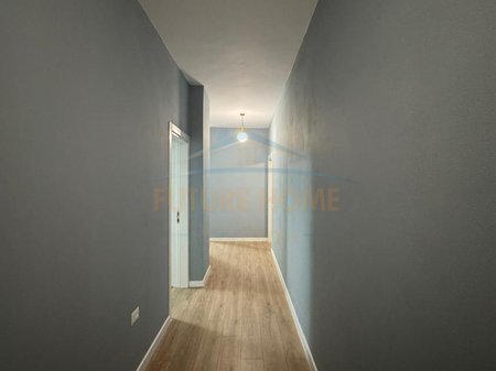 Tirane, shitet apartament 2+1 Kati 1, 98 m² 135.000 € (Rr Shefqet Kuka)