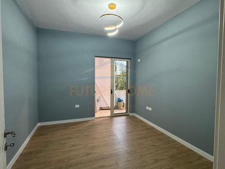 Tirane, shitet apartament 2+1 Kati 1, 98 m² 135.000 € (Rr Shefqet Kuka)