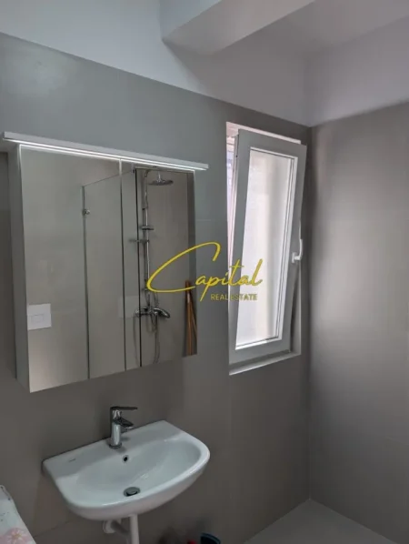 Tirane, jepet me qera apartament 2+1 Kati 2, 96 m² 700 € (ASTIR)