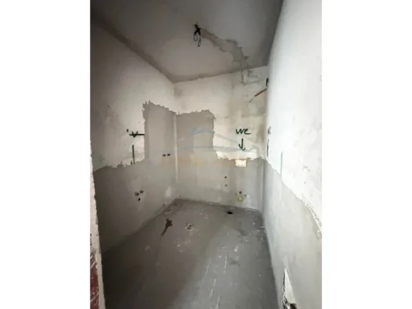 Tirane, shitet apartament 2+1 Kati 1, 124 m² 220.000 € (Kompleksin Palladium)