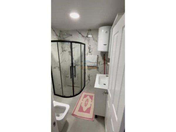 Tirane, jepet me qera apartament 2+1 Kati 4, 90 m² 700 € 