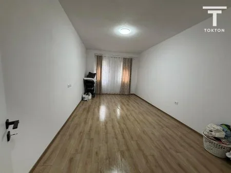 Tirane, shitet apartament 2+1 Kati 1, 125 m² 