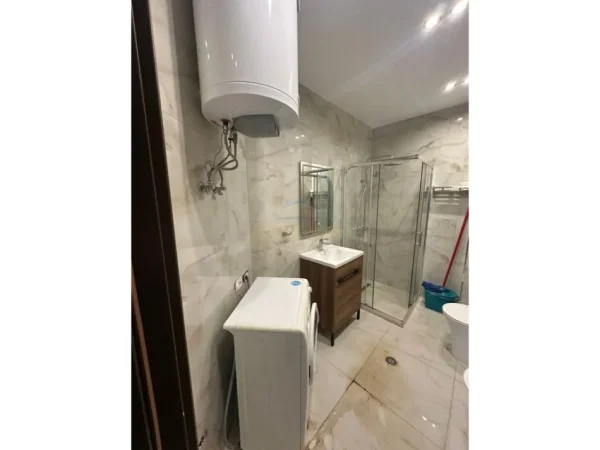 Tirane, jepet me qera apartament 2+1 Kati 3, 100 m² 500 € (ASTIR)