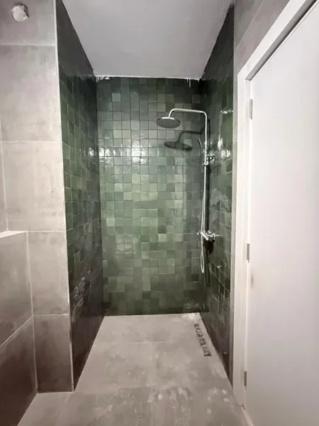 Tirane, shitet apartament 1+1+Ballkon Kati 3, 60 m² 76.000 € (Univers City)