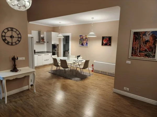 Tirane, jepet me qera Vile 3+1 , 2.000 € (MJULL BATHORE)