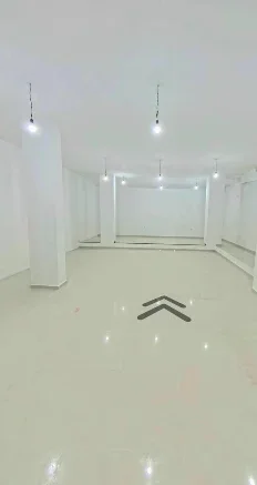 Tirane, jepet me qera ambjent biznesi , 130 m² 900 € (5 maji)