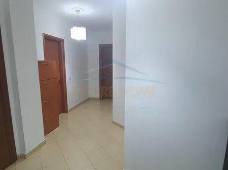 Tirane, shitet apartament 2+1 Kati 4, 110 m² 154.000 € (ALIDEMI)