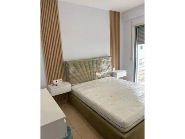 Tirane, jepet me qera apartament 1+1+Ballkon Kati 2, 56 m² 550 € (5 Maji)