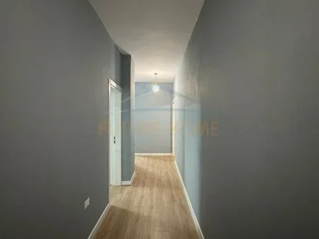Tirane, shitet apartament 2+1 Kati 1, 98 m² 135.000 € (FRESK,RRUGA SHEFQET KUKA)