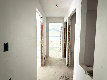 Tirane, shitet apartament 2+1 Kati 1, 124 m² 220.000 € (LIQENI I THATE)