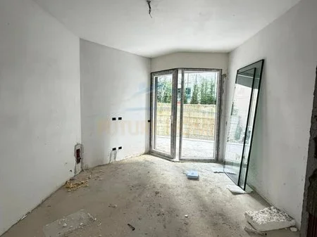 Tirane, shitet apartament 2+1 Kati 1, 124 m² 220.000 € (LIQENI I THATE)