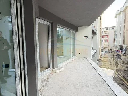 Tirane, shitet apartament 2+1 Kati 1, 124 m² 220.000 € (LIQENI I THATE)