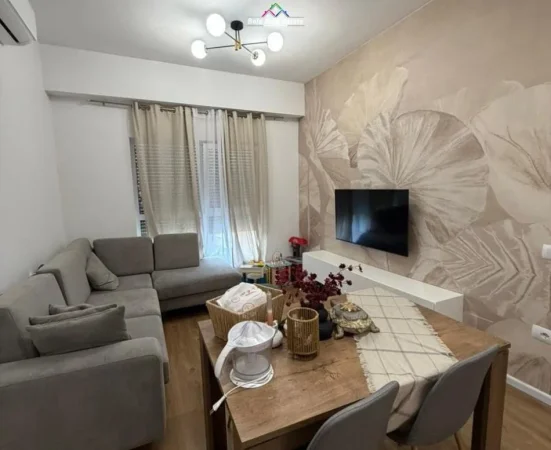 Tirane, shes apartament 1+1 Kati 7, 53 m² 105.000 € (Rruga Pasho Hysa)