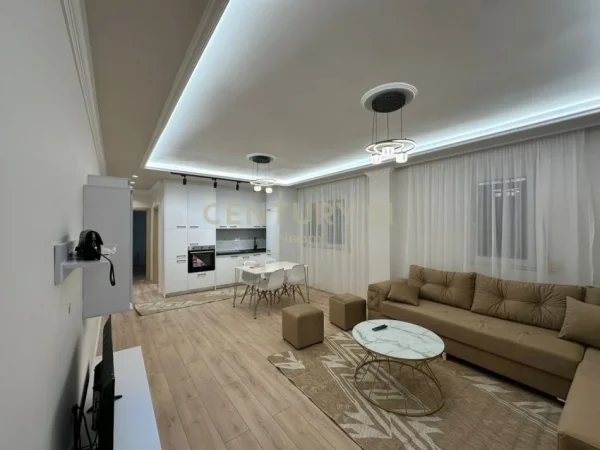 Tirane, jepet me qera apartament 1+1 Kati 5, 70 m² 600 € 