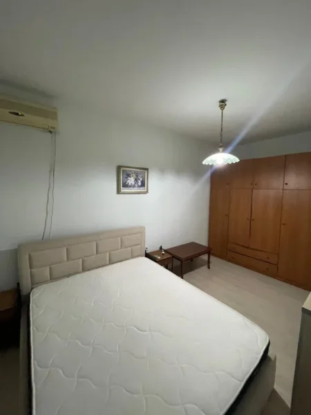 Tirane, shitet apartament 2+1+Ballkon Kati 1, 83 m² 15.500.000 € (Pallati me shigjeta)