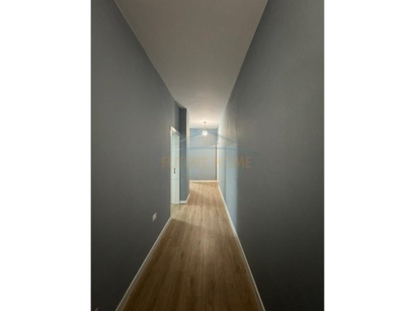 Tirane, shitet apartament 2+1+Aneks+Ballkon Kati 1, 98 m² 135.000 € (FRESKU)