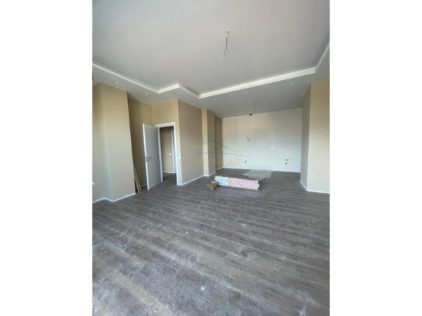 Tirane, shitet apartament 2+1+Ballkon Kati 6, 120 m² 320.000 € (Spring Residence)