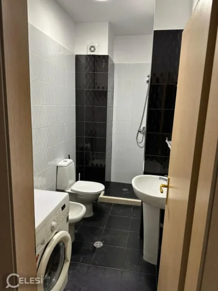 Tirane, jepet me qera apartament 1+1+Ballkon Kati 4, 70 m² 410 € (RRUGA TEODOR KEKO)