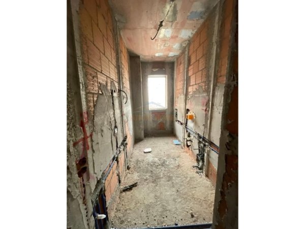 Tirane, shitet apartament 1+1 Kati 7, 68 m² 58.000 € (Kamez)