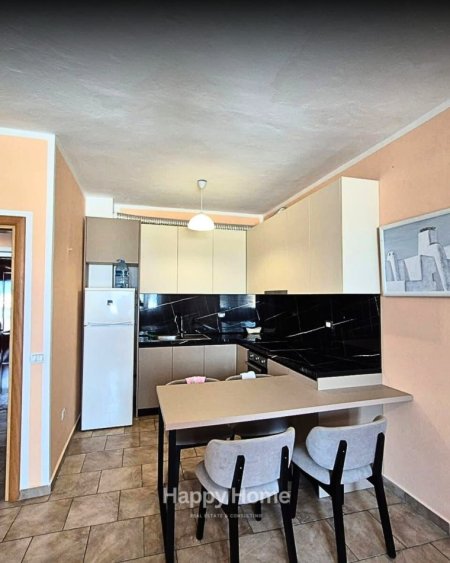 Vlore - Lungomare, shitet apartament 1+1+Ballkon Kati 4, 65 m² 82.000 € (orikum)