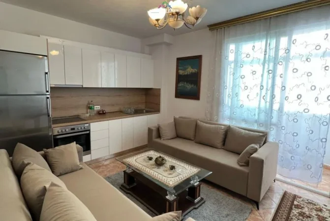 Tirane, jepet me qera 2+1 Kati 2, 70 m² 625 € (Rruga Don Bosko)