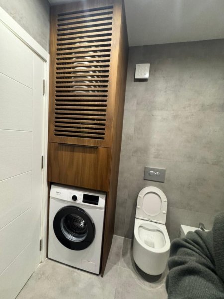 Tirane, jepet me qera apartament 1+1+Ballkon Kati 4, 50 m² 700 € (Prane Karburant Kastratit)