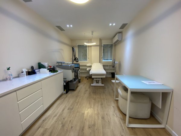 KOMUNA E PARISIT AMBIENT KLINIKE ME QIRA