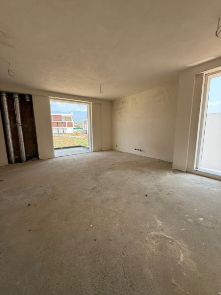 Tirane, shitet apartament 2+1+Ballkon Kati 1, 144 m² 288.160 € (Tulipan Residence)