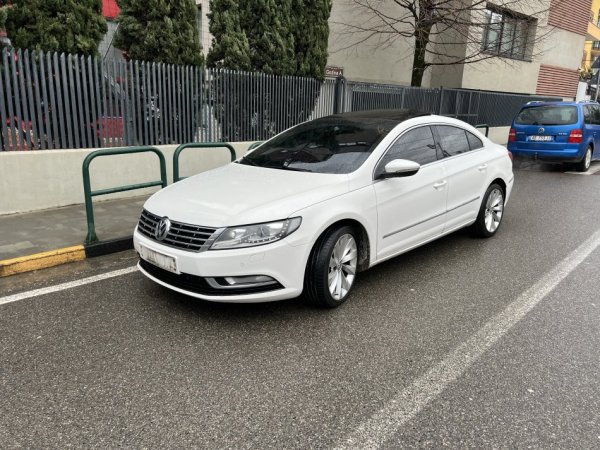 Tirane, shes makine Volkswagen CC Nafte, e bardhë automatik Klima 200.000 km 7.601 €