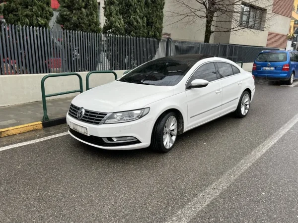 Tirane, shes makine Volkswagen CC Nafte, e bardhë automatik Klima 200.000 km 7.601 €