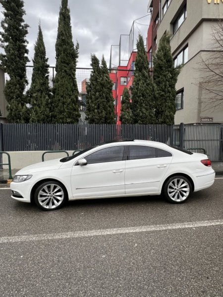 Tirane, shes makine Volkswagen CC Nafte, e bardhë automatik Klima 200.000 km 7.601 €