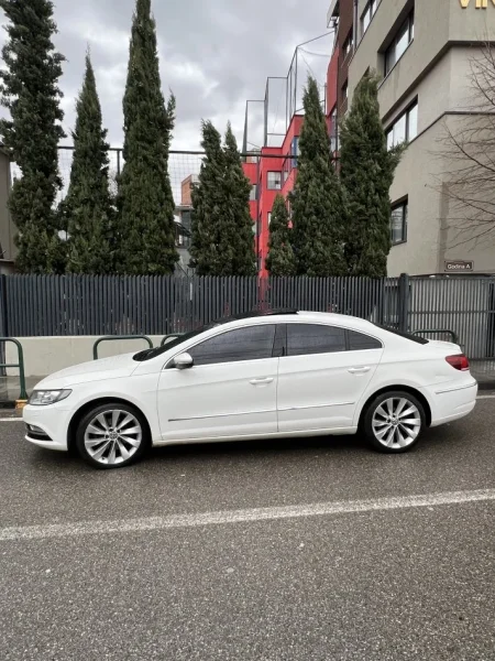 Tirane, shes makine Volkswagen CC Nafte, e bardhë automatik Klima 200.000 km 7.601 €