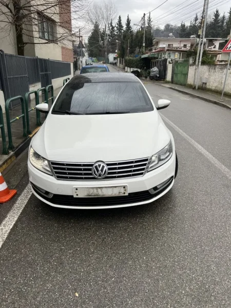 Tirane, shes makine Volkswagen CC Nafte, e bardhë automatik Klima 200.000 km 7.601 €