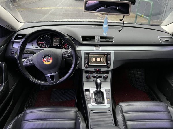 Tirane, shes makine Volkswagen CC Nafte, e bardhë automatik Klima 200.000 km 7.601 €