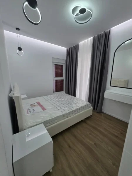 Tirane, jepet me qera apartament 2+1+Ballkon Kati 7, 70 m² 600 € (Rruga pasho hysa)