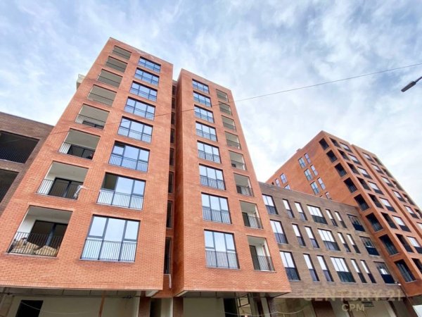 Tirane, shes apartament 1+1 Kati 3, 79 m² 130.000 € (Siri Kodra)