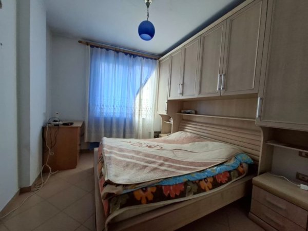 Jepet Me Qira : Apartament 1+1 & 1 BLLK (📍Kombinat / Sapor Lounge ) ✨️ E mobiluar / Pallat I Ri  40.000 Leke/Muaj