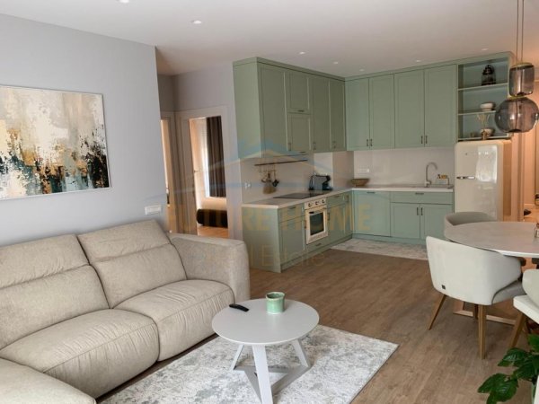 Tirane, jepet me qera apartament Kati 2, 85 m² 1.200 €