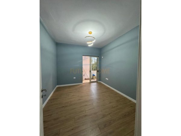 Tirane, shitet apartament Kati 1, 98 m² 135.000 €